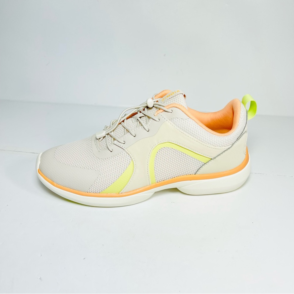 Vionic Olessa Women’s Running Shoes‎ Size 7W Cream/ Apricot Mesh Sneakers